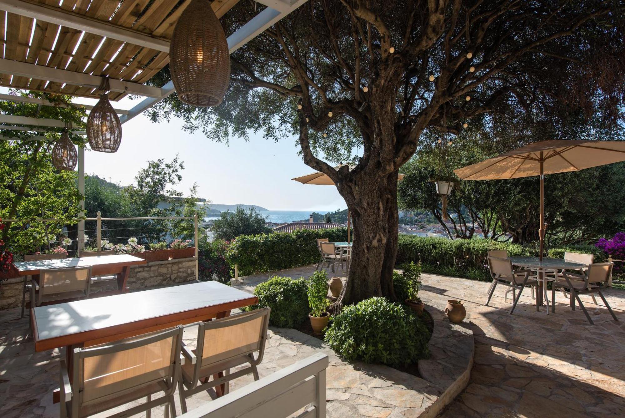 Hill Lofos Hotel Kassiopi Exterior foto